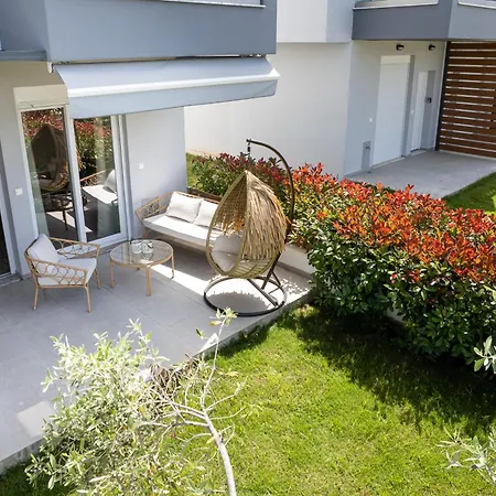 Ethra T Apartment *