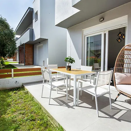 Apartman Ethra Szkála Rahoníu